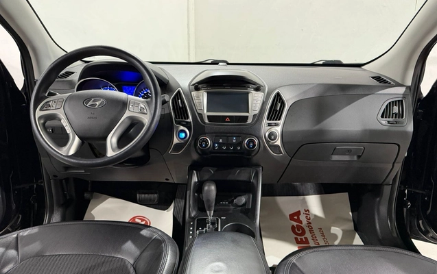 imagem-https://www.socarrao.com.br/sc-vehicle-images-prod/3497333/1788803680025-dc621ace07be43a2b11b50a02aa9eb77_1787862876401.jpg
