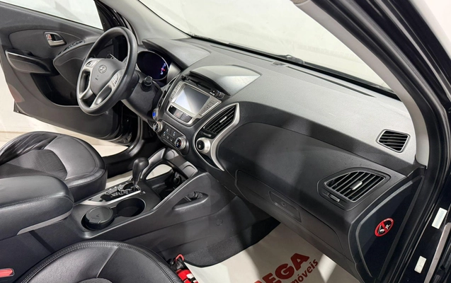 imagem-https://www.socarrao.com.br/sc-vehicle-images-prod/3497333/1788803680028-f0b7186e177b4b63bb9b0d27258deed7_1787862876411.jpg