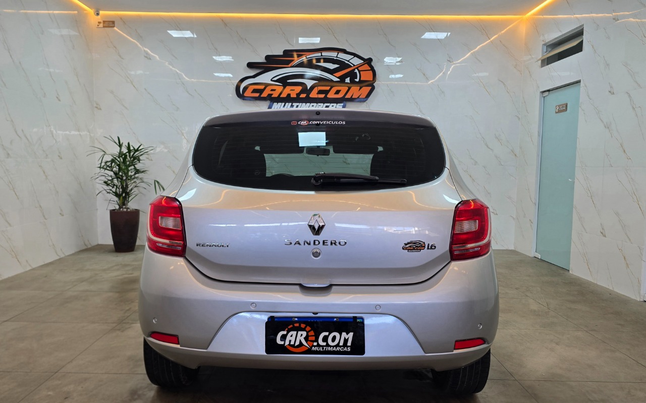 imagem-https://www.socarrao.com.br/sc-vehicle-images-prod/3497362/1787923483923-Ni5qcGc.jpg