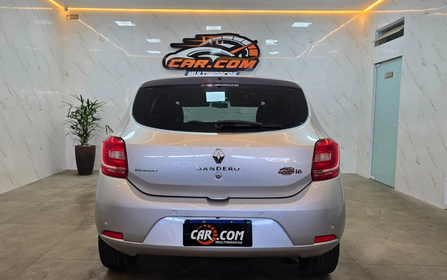 imagem-https://www.socarrao.com.br/sc-vehicle-images-prod/3497362/1787923483923-Ni5qcGc.jpg