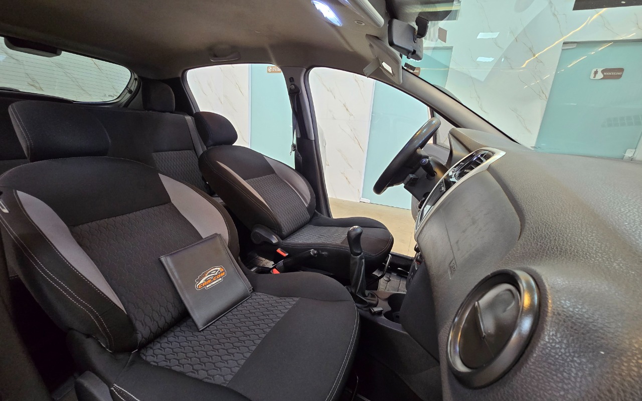 imagem-https://www.socarrao.com.br/sc-vehicle-images-prod/3497362/1787923485066-RXh0cmEgKDQpLmpwZw.jpg