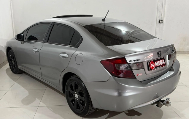 imagem-https://www.socarrao.com.br/sc-vehicle-images-prod/3497395/1788803786349-29cb801e75d744709864bf5c856c8a13_1785357510766.jpg