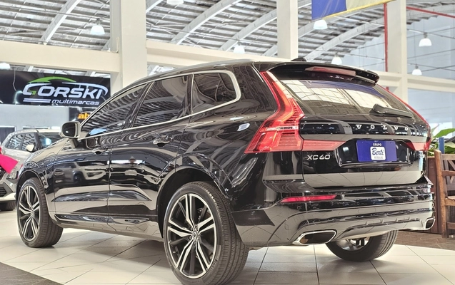 imagem-https://www.socarrao.com.br/sc-vehicle-images-prod/3497514/1787924375757-1_052644.jpg