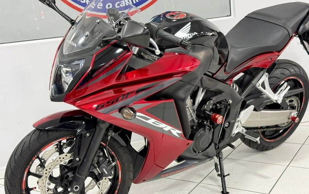 imagem-https://www.socarrao.com.br/sc-vehicle-images-prod/3497525/1787924527575-V2hhdHNBcHAgSW1hZ2UgMjAyNi0wOC0yOCBhdCAxMC4zMi4zMiAoNSkuanBlZw.jpeg
