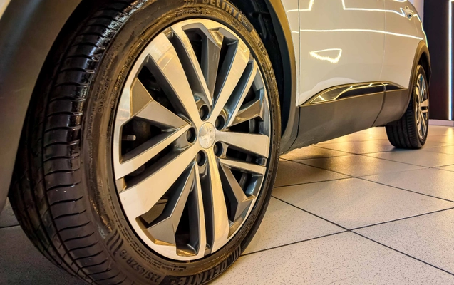 imagem-https://www.socarrao.com.br/sc-vehicle-images-prod/3497544/1787924782818-6f0840e3-652f-4da2-957c-5672620c9c89.jpg