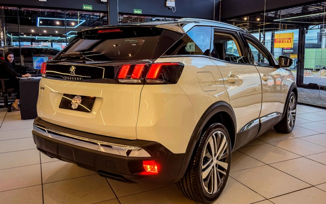 imagem-https://www.socarrao.com.br/sc-vehicle-images-prod/3497544/1787924782819-7b0cffda-1624-4baf-8a90-ae8e15f1a023.jpg
