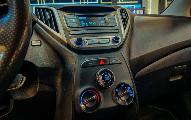 imagem-https://www.socarrao.com.br/sc-vehicle-images-prod/3497547/1789404363953-bdfd8cee-40a6-4c68-a5d2-617bee37019f.jpg