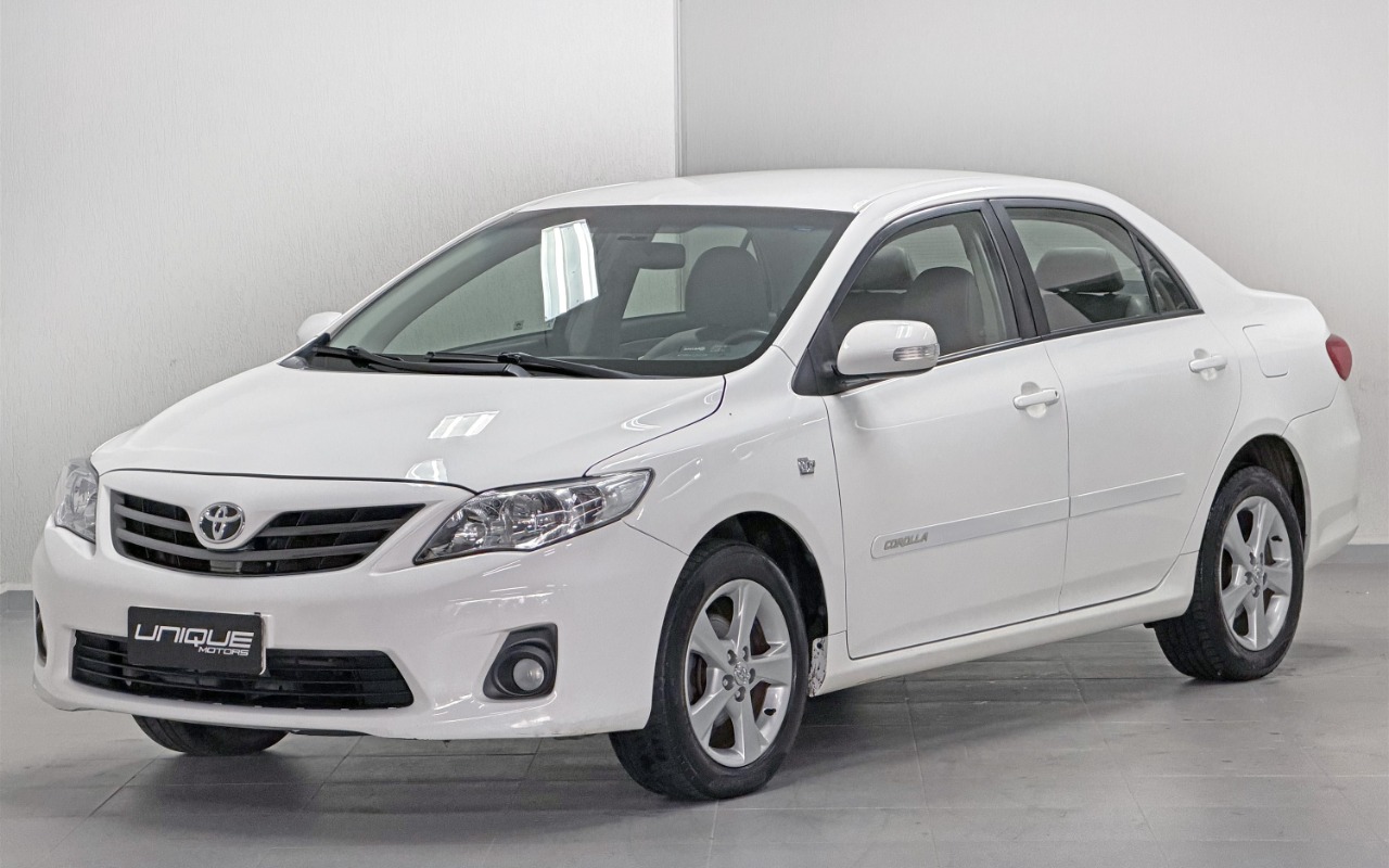 Toyota Corolla 2014 Branco — foto 1 de 3