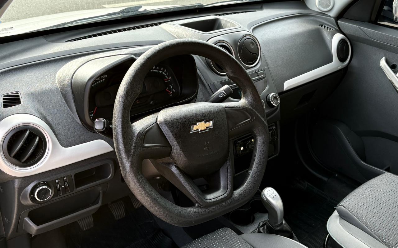 imagem-https://www.socarrao.com.br/sc-vehicle-images-prod/3497798/1787926485611-V2hhdHNBcHAgSW1hZ2UgMjAyNi0wOC0yOCBhdCAxMC4wOC4zNi5qcGVn.jpeg