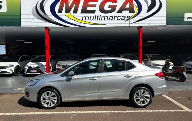 imagem-https://www.socarrao.com.br/sc-vehicle-images-prod/3497800/1787926519776-1787926347251.5.jpg