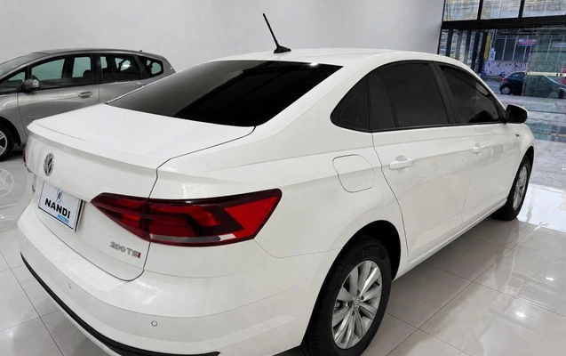 imagem-https://www.socarrao.com.br/sc-vehicle-images-prod/3497817/1787926798518-1233987.jpg