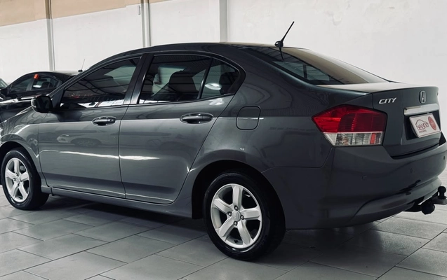 imagem-https://www.socarrao.com.br/sc-vehicle-images-prod/3497818/1787926817254-e73865b6c165917b41f7dab2557df6b6_big.jpeg