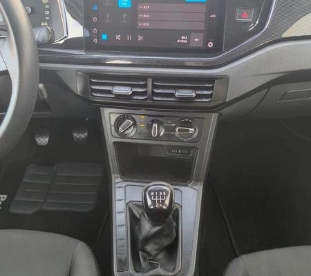 imagem-https://www.socarrao.com.br/sc-vehicle-images-prod/3497854/1787930348270-8426493_15_B_46b2de8044.jpeg