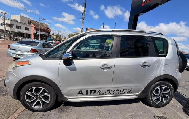 imagem-https://www.socarrao.com.br/sc-vehicle-images-prod/3497968/1788361695013-8422781_5_B_65105afc96.jpeg