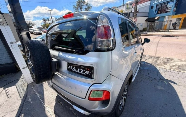 imagem-https://www.socarrao.com.br/sc-vehicle-images-prod/3497968/1788361695020-8422781_4_B_74782e175e.jpeg