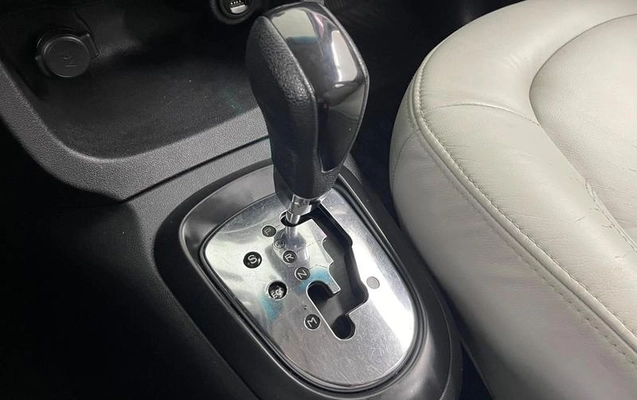 imagem-https://www.socarrao.com.br/sc-vehicle-images-prod/3498187/1788986058447-8307786_15_B_589433d34c.jpeg