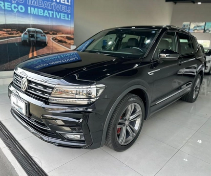 Volkswagen Tiguan 2019 Preto — foto 1 de 3