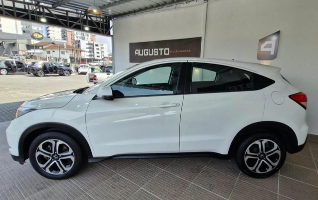 imagem-https://www.socarrao.com.br/sc-vehicle-images-prod/3498481/1787929318869-95fb25769c514a7caafef3c2d1eb508e_1787929209443.jpg