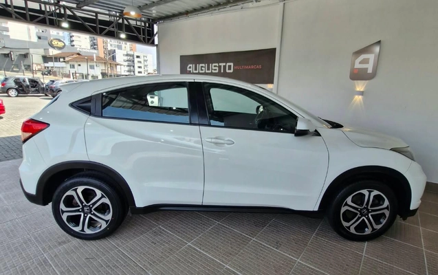 imagem-https://www.socarrao.com.br/sc-vehicle-images-prod/3498481/1787929318874-4902a3cd85b6491586326cf9c11aa199_1787929209456.jpg