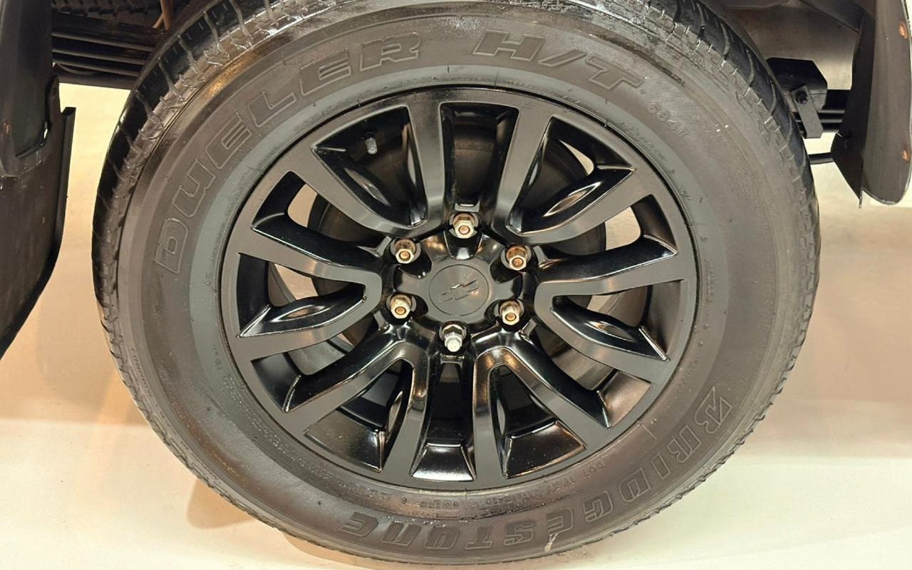 imagem-https://www.socarrao.com.br/sc-vehicle-images-prod/3498785/1787929960902-Q0hFVlJPTEVUIFMxMCBMVCAyLjggLSAyMDIyIC0gQlJBTkNPIC0gUkhMNEMzNSAoMTQpLmpwZw.jpg