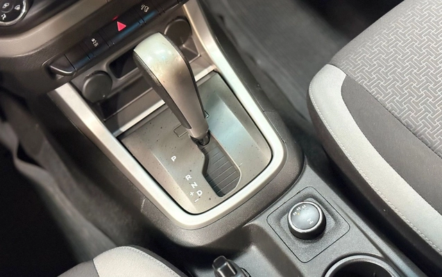 imagem-https://www.socarrao.com.br/sc-vehicle-images-prod/3498785/1787929962119-Q0hFVlJPTEVUIFMxMCBMVCAyLjggLSAyMDIyIC0gQlJBTkNPIC0gUkhMNEMzNSAoMjIpLmpwZw.jpg