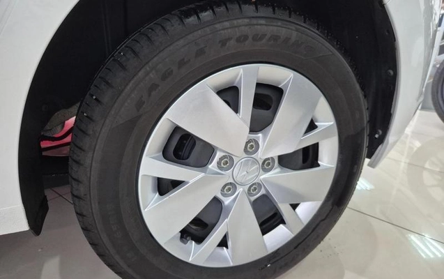 imagem-https://www.socarrao.com.br/sc-vehicle-images-prod/3498871/1787936220480-8335002_8_B_fe0c1f2a8e.jpeg