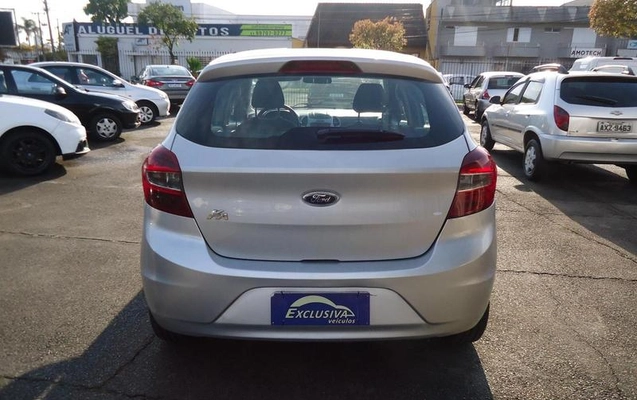 imagem-https://www.socarrao.com.br/sc-vehicle-images-prod/3498879/1787937796941-8412816_4_B_a1c5a45a2d.jpeg