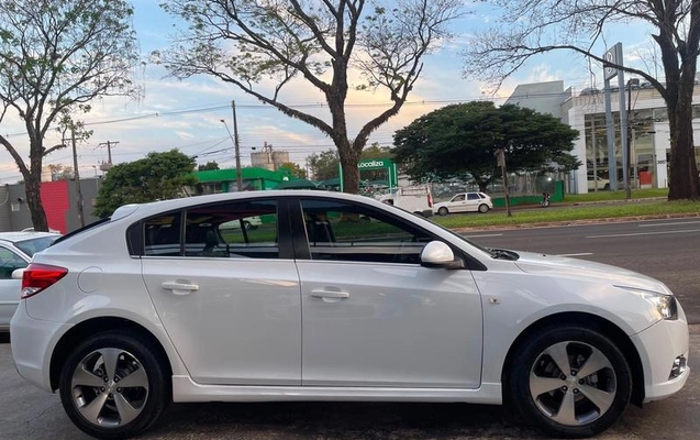 imagem-https://www.socarrao.com.br/sc-vehicle-images-prod/3498960/1788361987378-8426820_7_B_3133aa512c.jpeg
