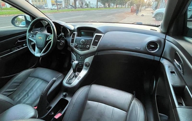imagem-https://www.socarrao.com.br/sc-vehicle-images-prod/3498960/1788361987395-8426820_18_B_6fc9a214ed.jpeg