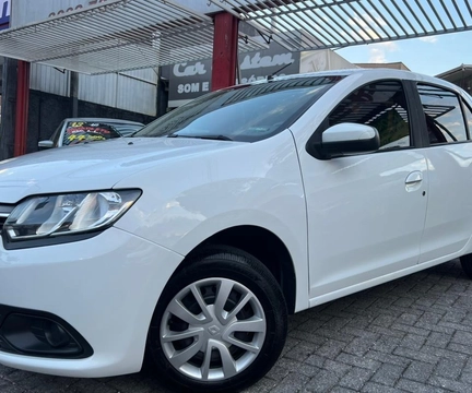 Renault Logan 2015 Branco — foto 1 de 3