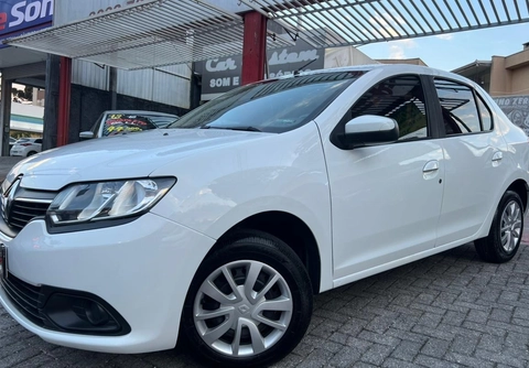 Renault Logan 2015 Branco — foto 1 de 3
