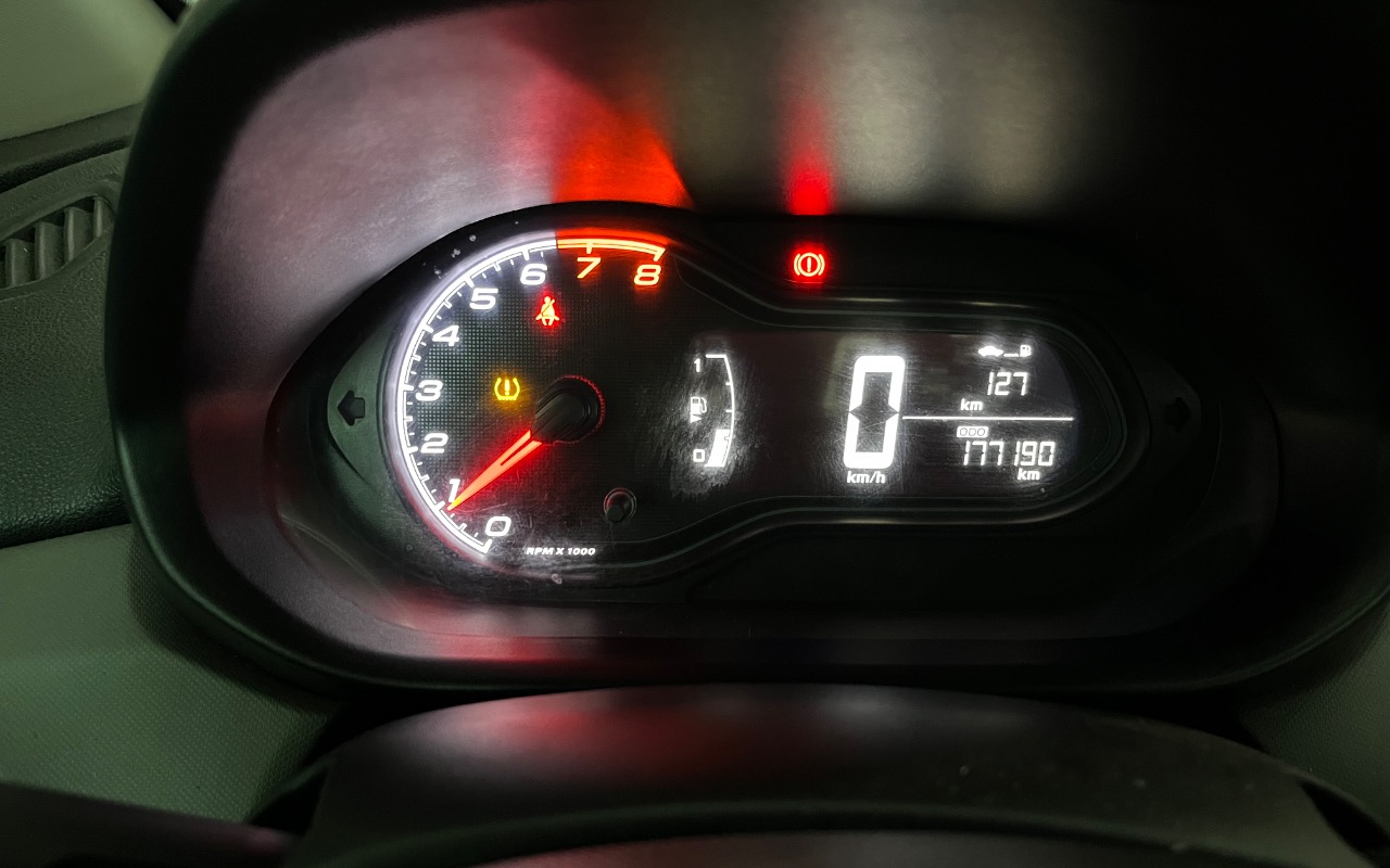 imagem-https://www.socarrao.com.br/sc-vehicle-images-prod/3499538/1788316726495-SU1HXzY2MzEuanBlZw.jpeg