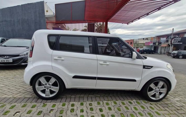 imagem-https://www.socarrao.com.br/sc-vehicle-images-prod/3499980/1788546382283-8427148_9_B_214d35ba78.jpeg
