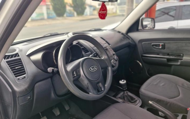 imagem-https://www.socarrao.com.br/sc-vehicle-images-prod/3499980/1788546382284-8427148_3_B_8d241046d9.jpeg