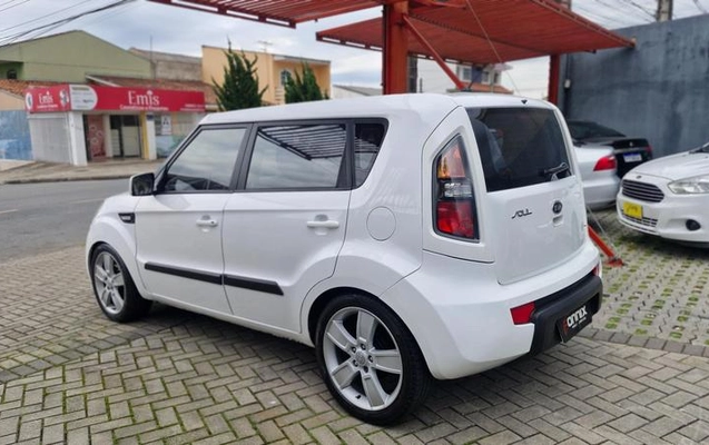 imagem-https://www.socarrao.com.br/sc-vehicle-images-prod/3499980/1788546382285-8427148_7_B_f3c10e7c8e.jpeg
