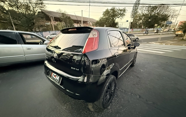 imagem-https://www.socarrao.com.br/sc-vehicle-images-prod/3499982/1787933293679-1_010450.jpg