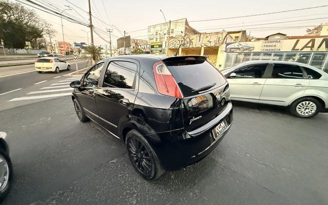imagem-https://www.socarrao.com.br/sc-vehicle-images-prod/3499982/1787933293682-1_010453.jpg