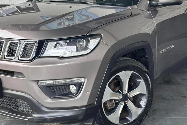 imagem-https://www.socarrao.com.br/sc-vehicle-images-prod/3500001/1788187889809-8427061_5_B_f41cfd62d3.jpeg