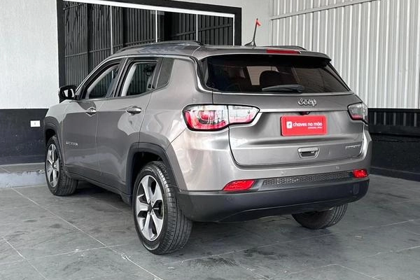 imagem-https://www.socarrao.com.br/sc-vehicle-images-prod/3500001/1788187889820-8427061_7_B_f54c6d10e8.jpeg