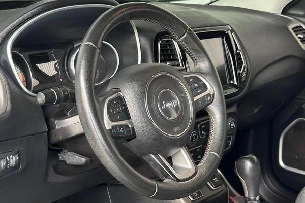 imagem-https://www.socarrao.com.br/sc-vehicle-images-prod/3500001/1788187889831-8427061_3_B_69295710a1.jpeg