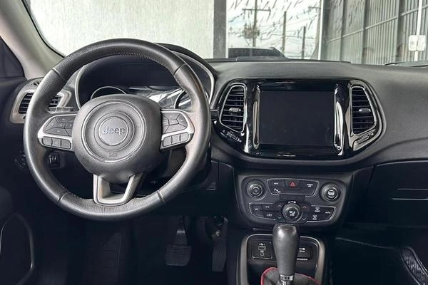 imagem-https://www.socarrao.com.br/sc-vehicle-images-prod/3500001/1788187889833-8427061_0_B_18a224197f.jpeg