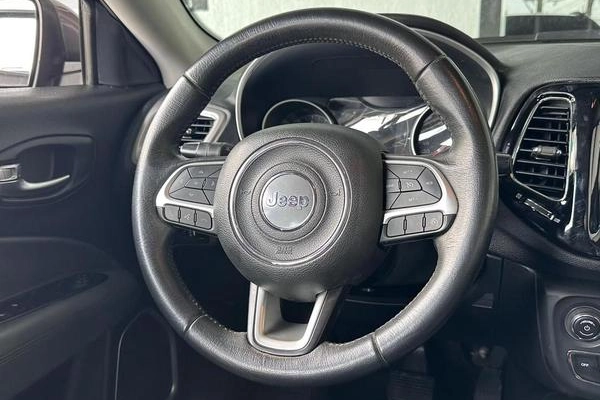 imagem-https://www.socarrao.com.br/sc-vehicle-images-prod/3500001/1788187889837-8427061_20_B_4ea77668e2.jpeg