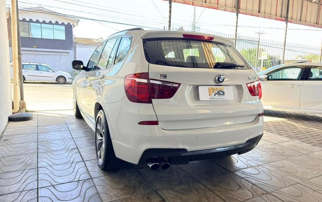 imagem-https://www.socarrao.com.br/sc-vehicle-images-prod/3500919/1787935193470-8031746_11_B_cd911f1ab6.jpeg