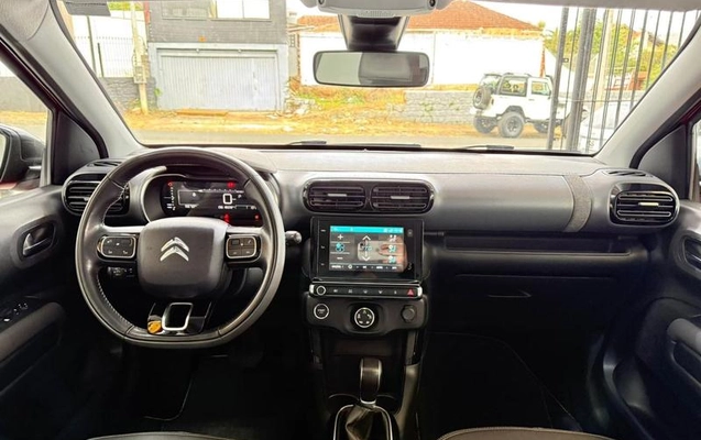 imagem-https://www.socarrao.com.br/sc-vehicle-images-prod/3500927/1788376466104-8143334_0_B_bb95e48505.jpeg