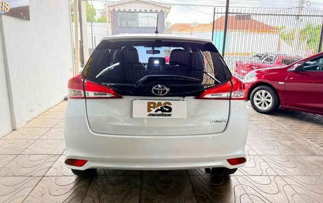 imagem-https://www.socarrao.com.br/sc-vehicle-images-prod/3500929/1789225896781-8188269_5_B_91a116249f.jpeg