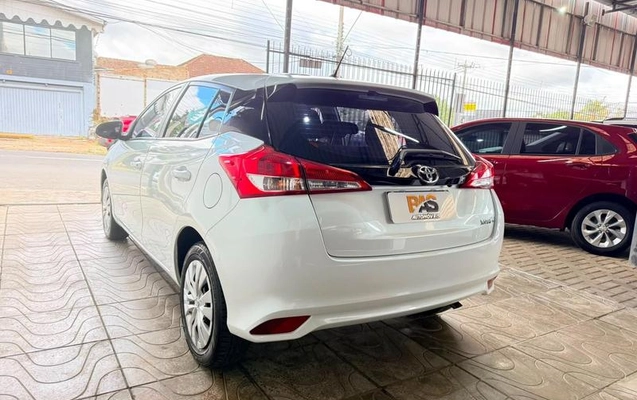 imagem-https://www.socarrao.com.br/sc-vehicle-images-prod/3500929/1789225896784-8188269_11_B_b5e0afeacd.jpeg