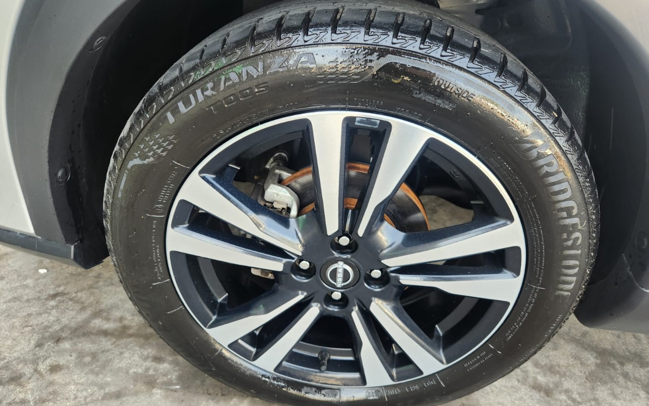 imagem-https://www.socarrao.com.br/sc-vehicle-images-prod/3501261/1787935986835-V2hhdHNBcHAgSW1hZ2UgMjAyNi0wOC0yOCBhdCAxMC41MC41MCAoMjQpLmpwZWc.jpeg