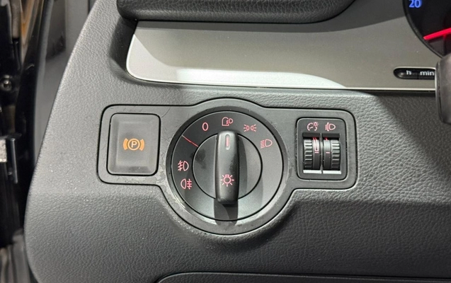 imagem-https://www.socarrao.com.br/sc-vehicle-images-prod/3501496/1787936218143-vehicle_image_1787936209_c57d4c0cec6db88257ebef7606769017.jpeg