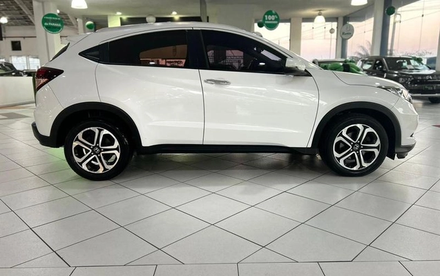 imagem-https://www.socarrao.com.br/sc-vehicle-images-prod/3501740/1789134732594-8384971_3_B_b52654b253.jpeg