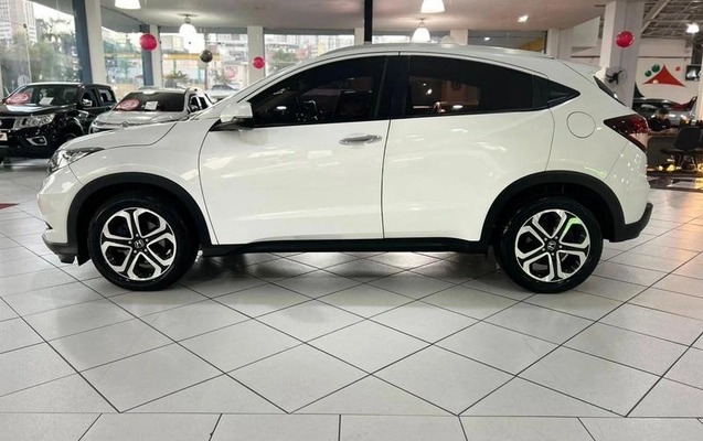 imagem-https://www.socarrao.com.br/sc-vehicle-images-prod/3501740/1789134732603-8384971_7_B_18e2a16b18.jpeg